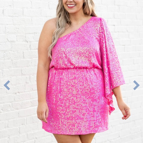 Plus size sequin mini dress - Picture 1 of 4